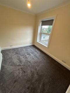 2 bedroom terraced house to rent, Beech Grove Terrace, Garforth