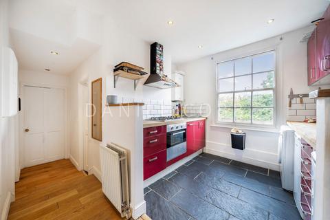 2 bedroom flat for sale, Carter Street, London, SE17