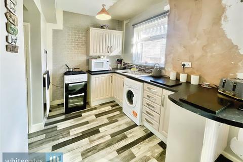 3 bedroom semi-detached house for sale, Newington Avenue, Cudworth, S72