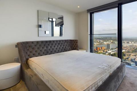 3 bedroom apartment to rent, Hampton Tower, 75 Marsh Wall, London, E14