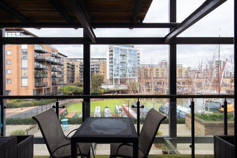 Flat 4, Medland House, 11 Branch Road, London, E14 7JT