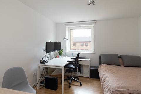 Flat 4, Medland House, 11 Branch Road, London, E14 7JT