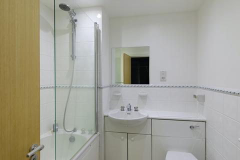 Flat 4, Medland House, 11 Branch Road, London, E14 7JT
