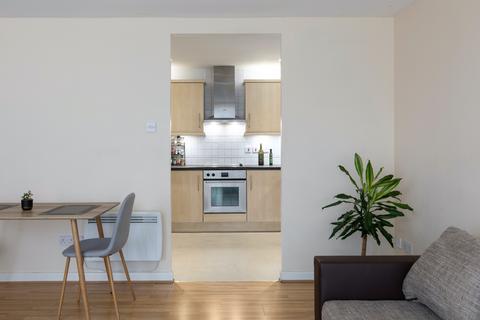 Flat 4, Medland House, 11 Branch Road, London, E14 7JT