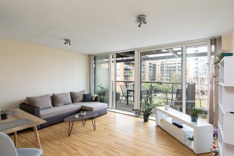 Flat 4, Medland House, 11 Branch Road, London, E14 7JT