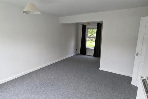 2 bedroom flat to rent, Westminster Avenue, Lodge Moor, Sheffield