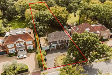 undefined, Winnington Road, Hampstead Garden Suburb, N2