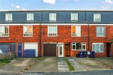 3 Charles Road, London, W13 0ND