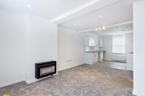 2 bedroom flat to rent, Cowl Street, Evesham WR11