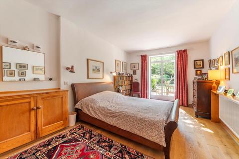 3 bedroom flat for sale, Belsize Park Gardens, London, NW3