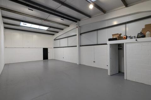 Industrial unit to rent, Unit 33, Peerglow Industrial Estate, Watford, WD18 9SR