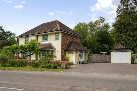 2 bedroom detached house for sale, Mill Road, West Chiltington, West Sussex, RH20