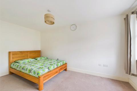 27 Millstone Way, Gloucester, GL1 5QW
