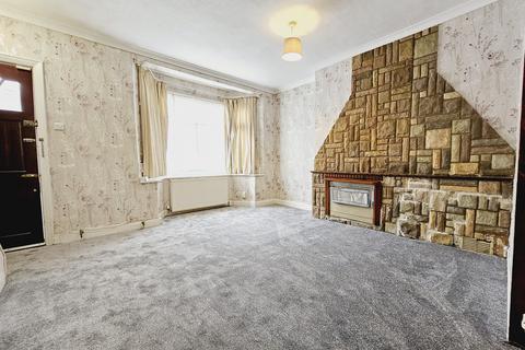 3 bedroom end of terrace house for sale, Warren Road, Ilford IG6