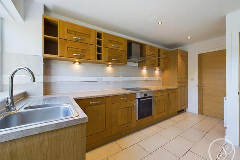 3 bedroom townhouse for sale, Darcy Court, Leeds