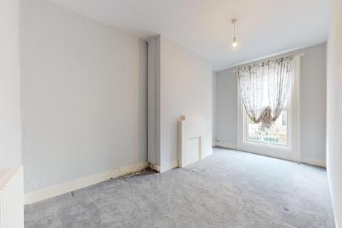 36 East Cliff, Folkestone, CT19 6BX