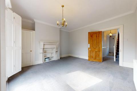 36 East Cliff, Folkestone, CT19 6BX