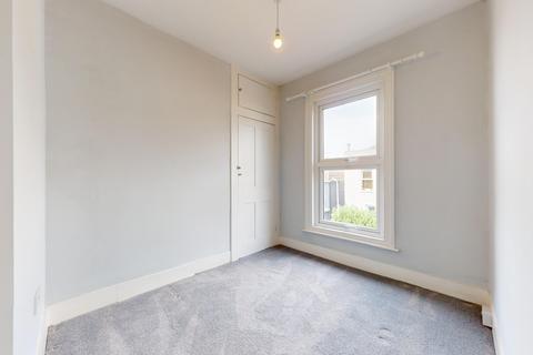 36 East Cliff, Folkestone, CT19 6BX