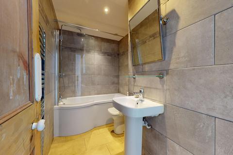 36 East Cliff, Folkestone, CT19 6BX