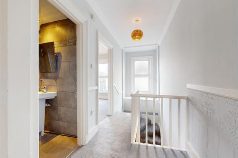 36 East Cliff, Folkestone, CT19 6BX