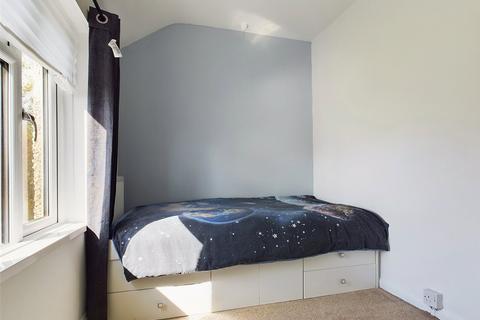 90 Wheatstone Road, Gloucester, GL1 4QL