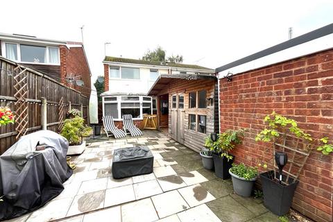 3 bedroom semi-detached house for sale, Fernwood Drive, Rugeley