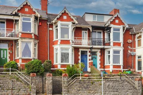 3 bedroom terraced house for sale, Park Avenue, Barry