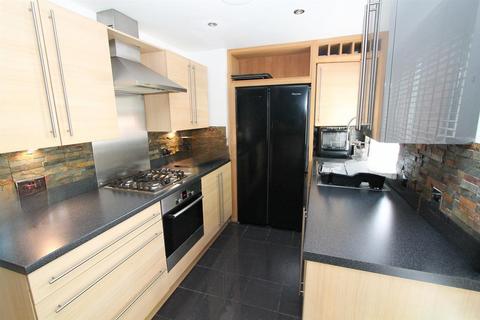 2 bedroom maisonette for sale, Albion Road, Sutton SM2