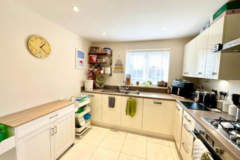 4 bedroom semi-detached house for sale, Ravencroft Street, Moulton, CW9