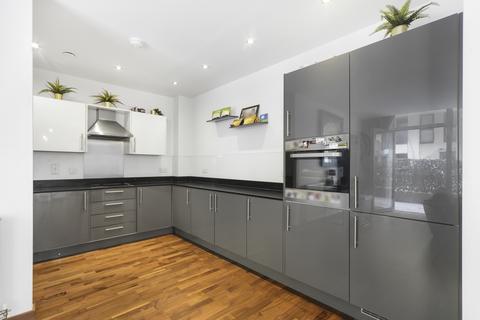 3 bedroom flat to rent, Christchurch Way Greenwich SE10