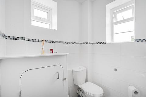 14 The Chilterns, Sutton, SM2 5QN