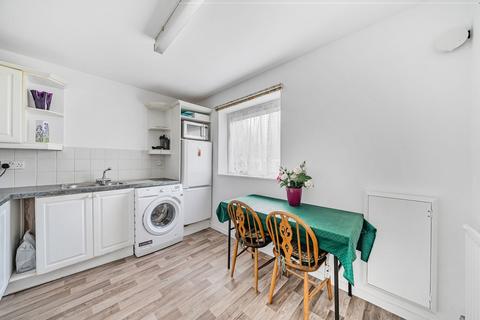 17 Austen Close, Winchester, SO23 7HS