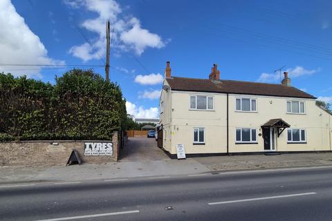 5 bedroom detached house for sale, Fairways, Thornholme, YO25 4NN