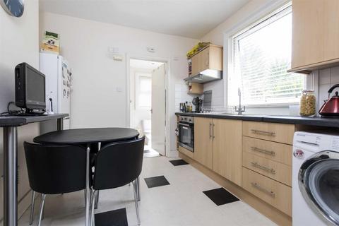 1 bedroom flat to rent, Bendemeer Road, Putney