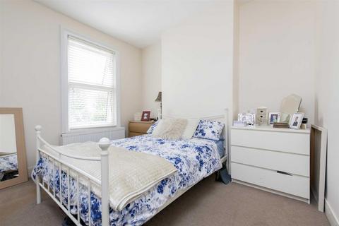 1 bedroom flat to rent, Bendemeer Road, Putney