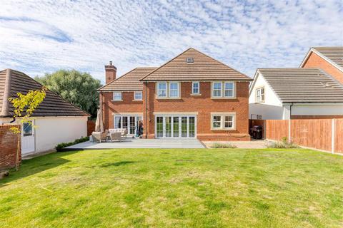 5 bedroom detached house for sale, Wrestlers Grove, Langford, Beds SG18 9FJ