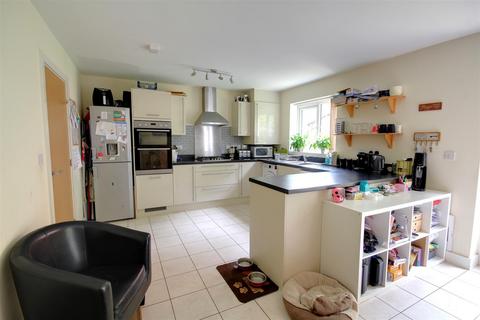 4 bedroom link detached house for sale, Drovers Way, Newent