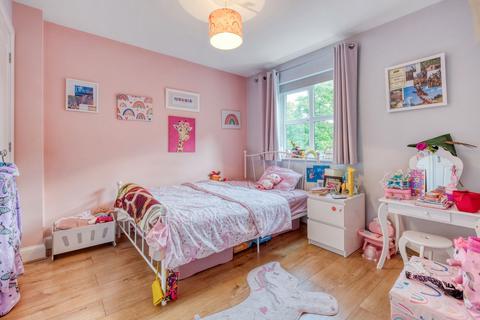 37 Shottery Close, Ipsley, Redditch, B98 0GE