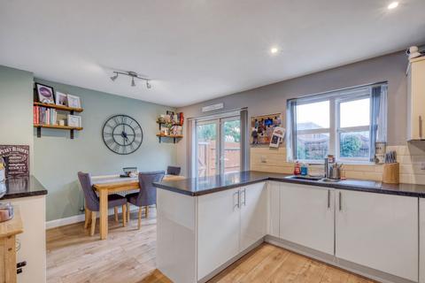 37 Shottery Close, Ipsley, Redditch, B98 0GE