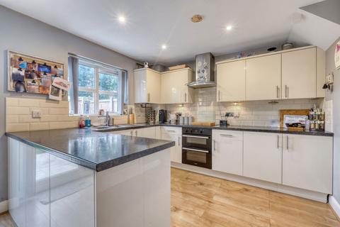 37 Shottery Close, Ipsley, Redditch, B98 0GE