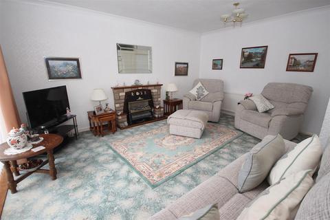 2 bedroom detached house for sale, Pentwyn, Radyr, Cardiff