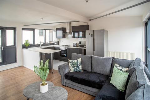 6 bedroom penthouse to rent, *£170pppw BILLS INCL* Derby Road, Nottingham, NG7 1LR