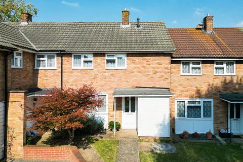 2 bedroom terraced house for sale, Curling Tye, Basildon, Essex, SS14