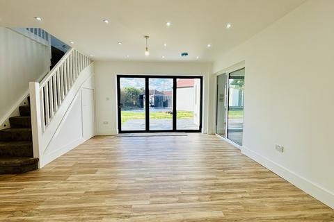 97 Derek Avenue, West Ewell, Epsom, KT19 9HP