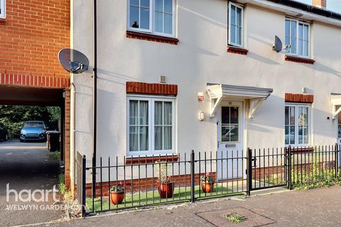 3 bedroom terraced house for sale, Richards Street, Hatfield