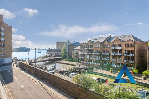 2 bedroom flat for sale, Lockview Court, London E14