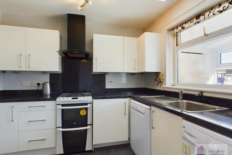 2 bedroom terraced bungalow for sale, Tay Place, Mossneuk, East Kilbride G75