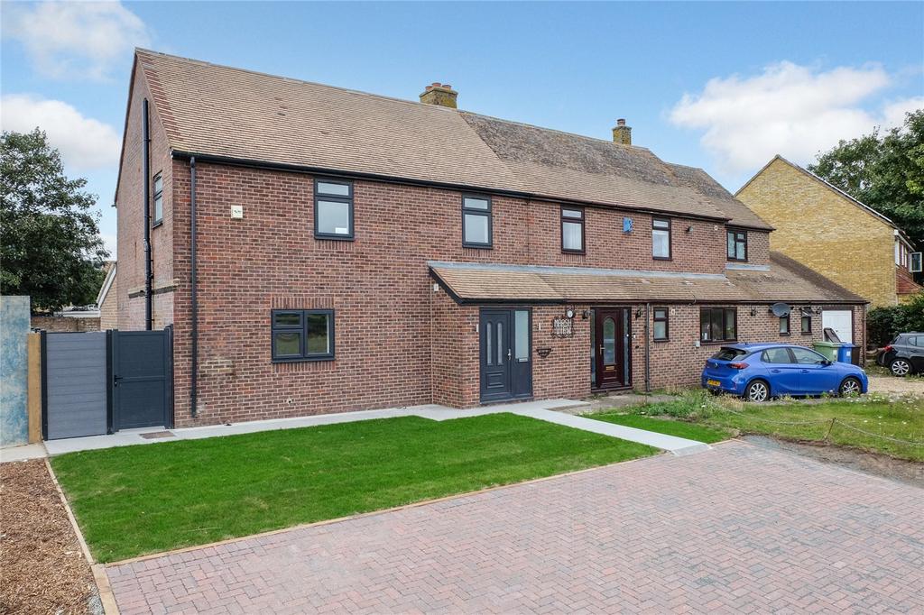 Conyer Road, Conyer, Sittingbourne, ME9 3 bed semidetached house for