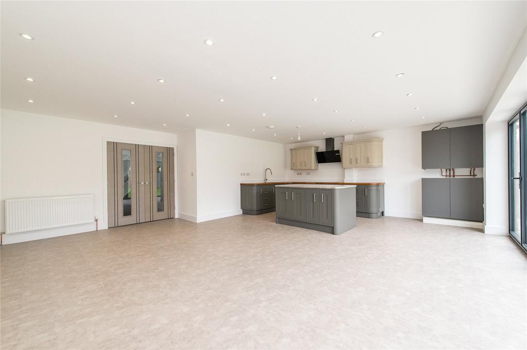 Conyer Road, Conyer, Sittingbourne, ME9 3 bed semidetached house for