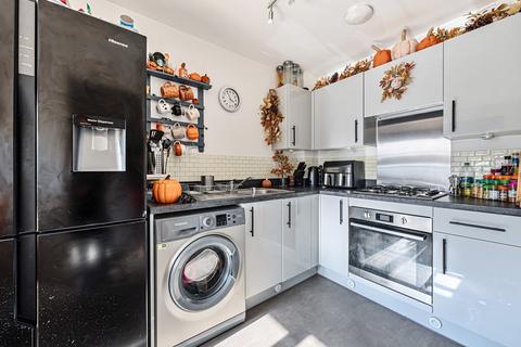 2 bedroom terraced house for sale, Swallowdale Place, Westbury, Westbury, BA13